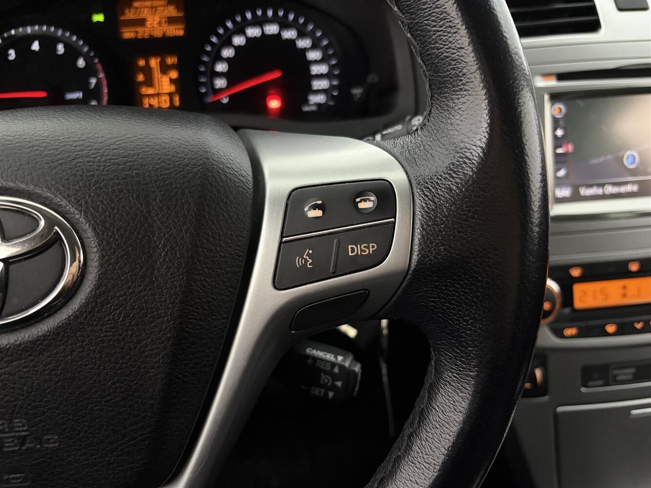 Toyota Avensis vaihtoauto