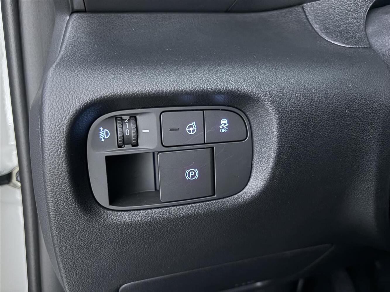 Hyundai INSTER vaihtoauto