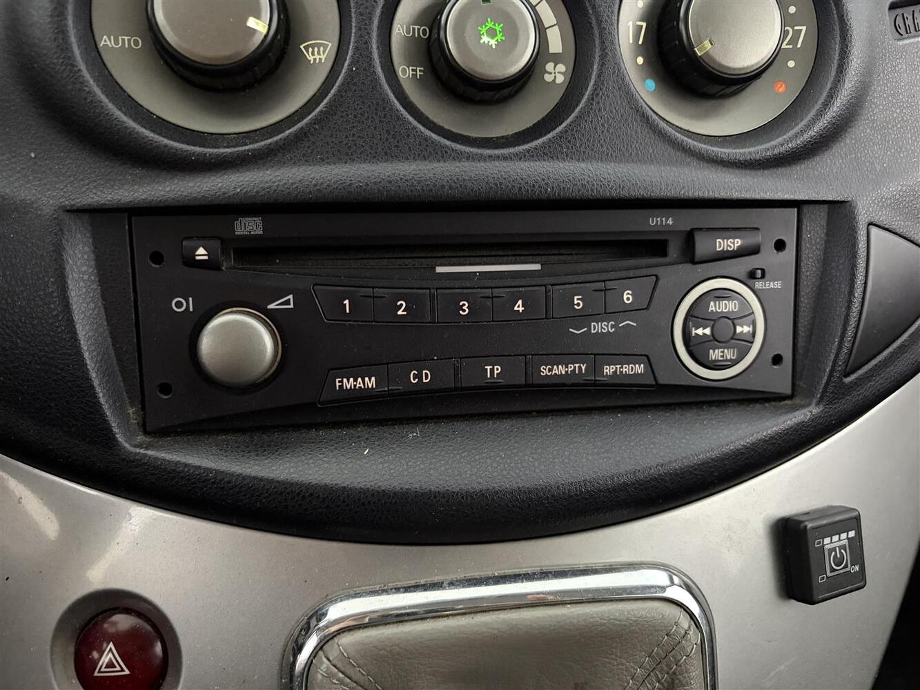 Mitsubishi Grandis vaihtoauto