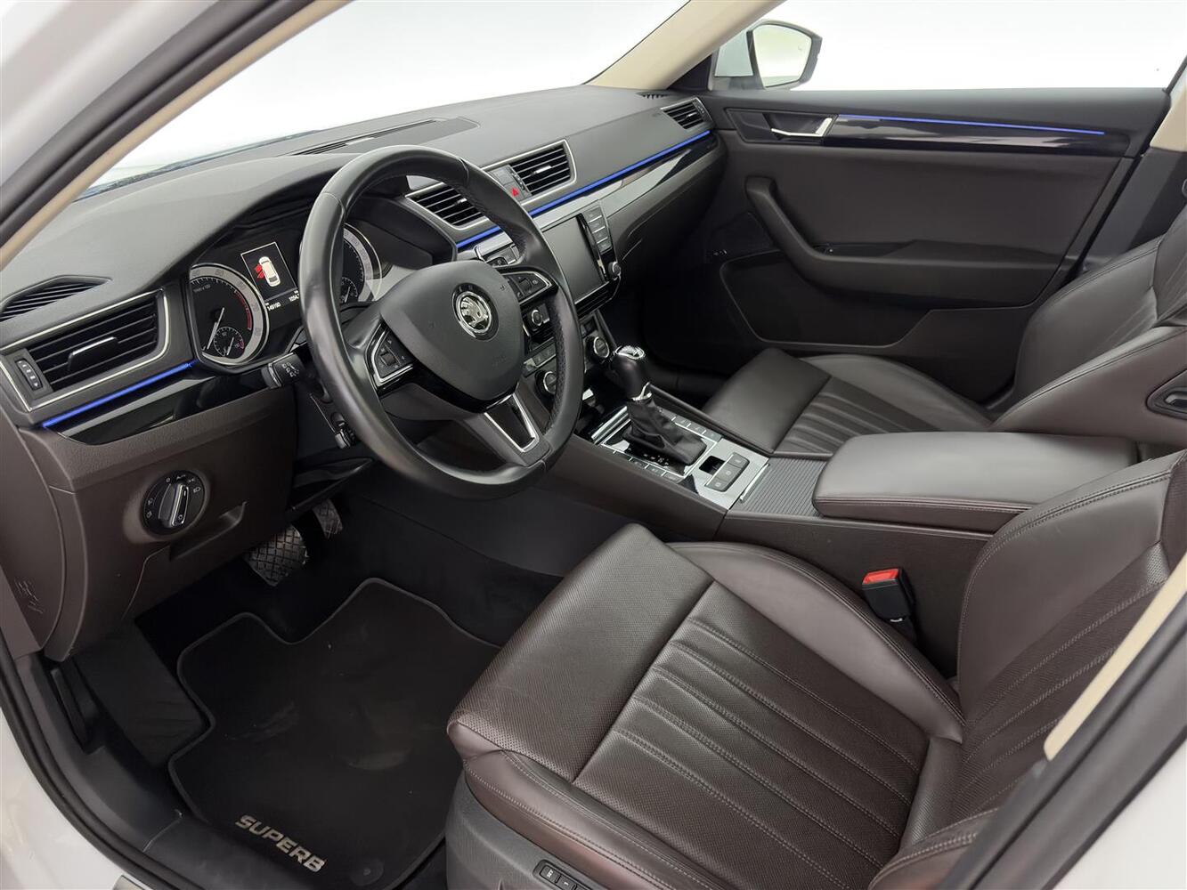 Skoda Superb vaihtoauto