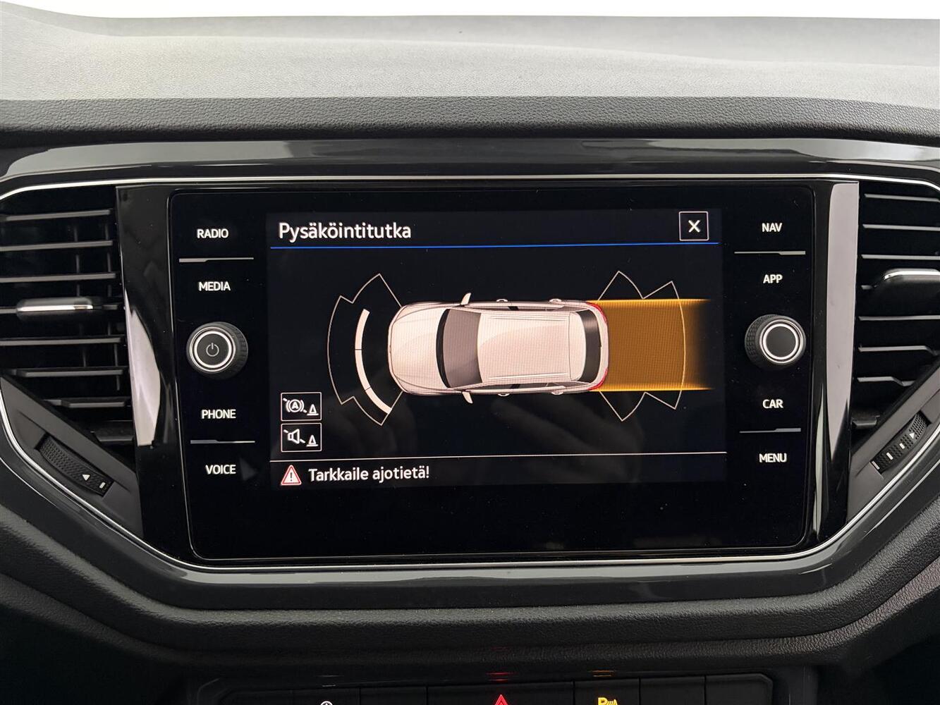 Volkswagen T-Roc vaihtoauto
