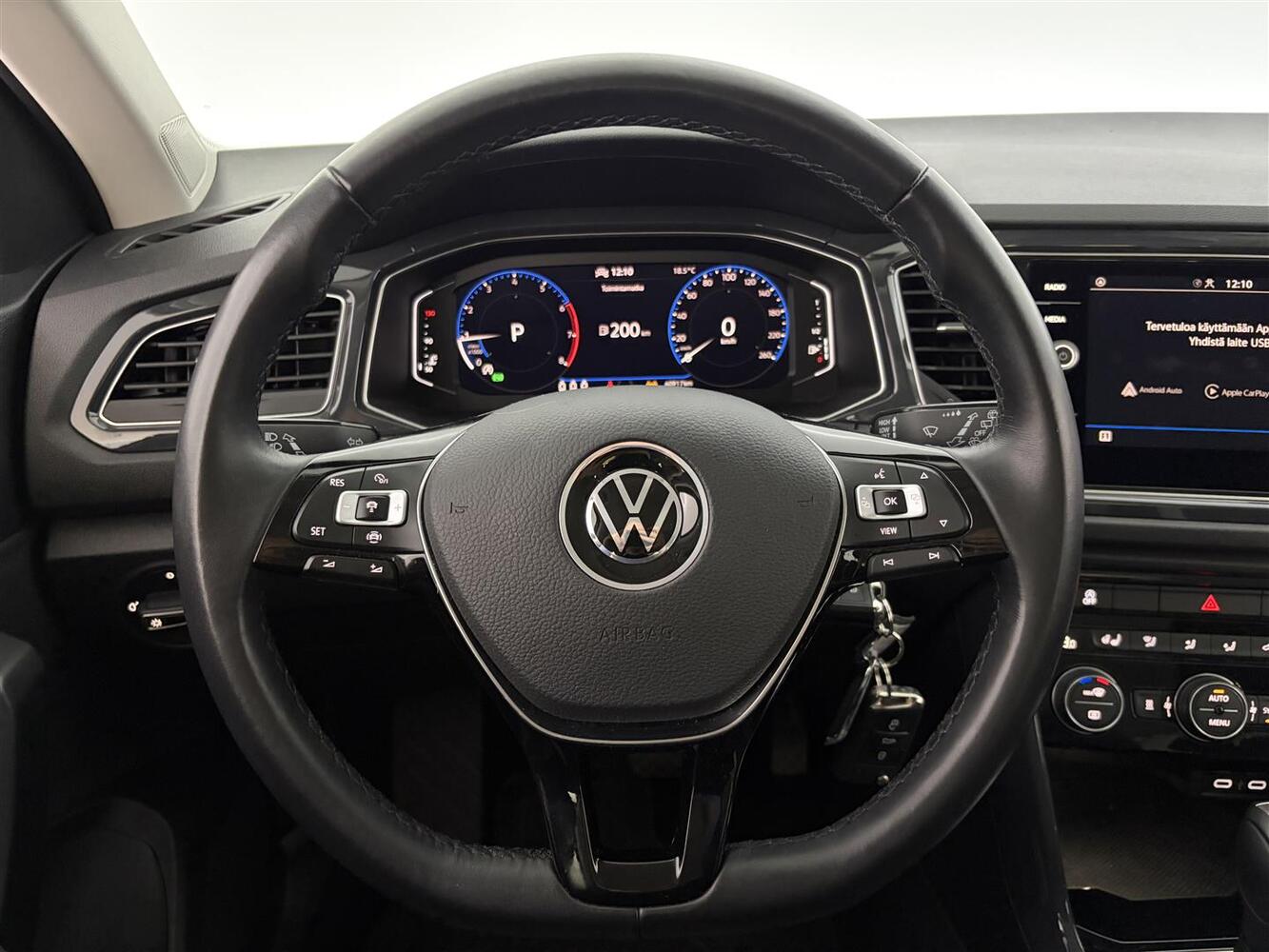 Volkswagen T-Roc vaihtoauto