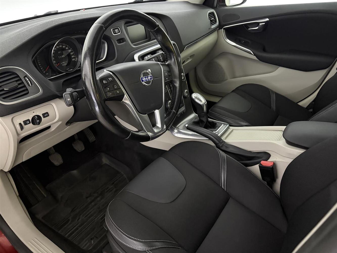 Volvo V40 vaihtoauto