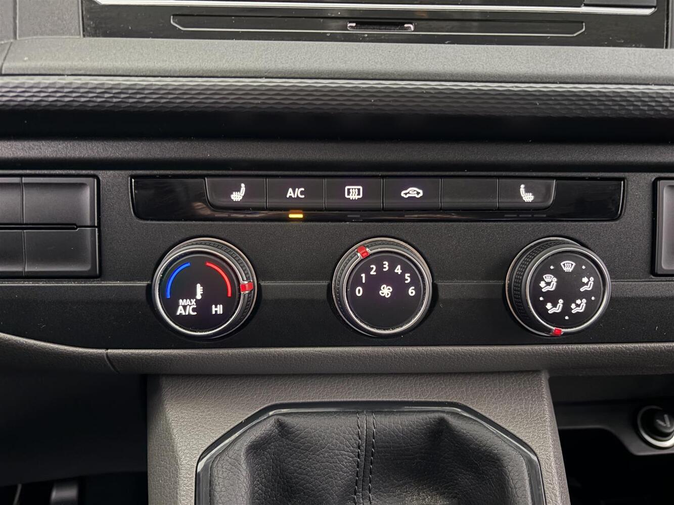 Volkswagen Caravelle vaihtoauto