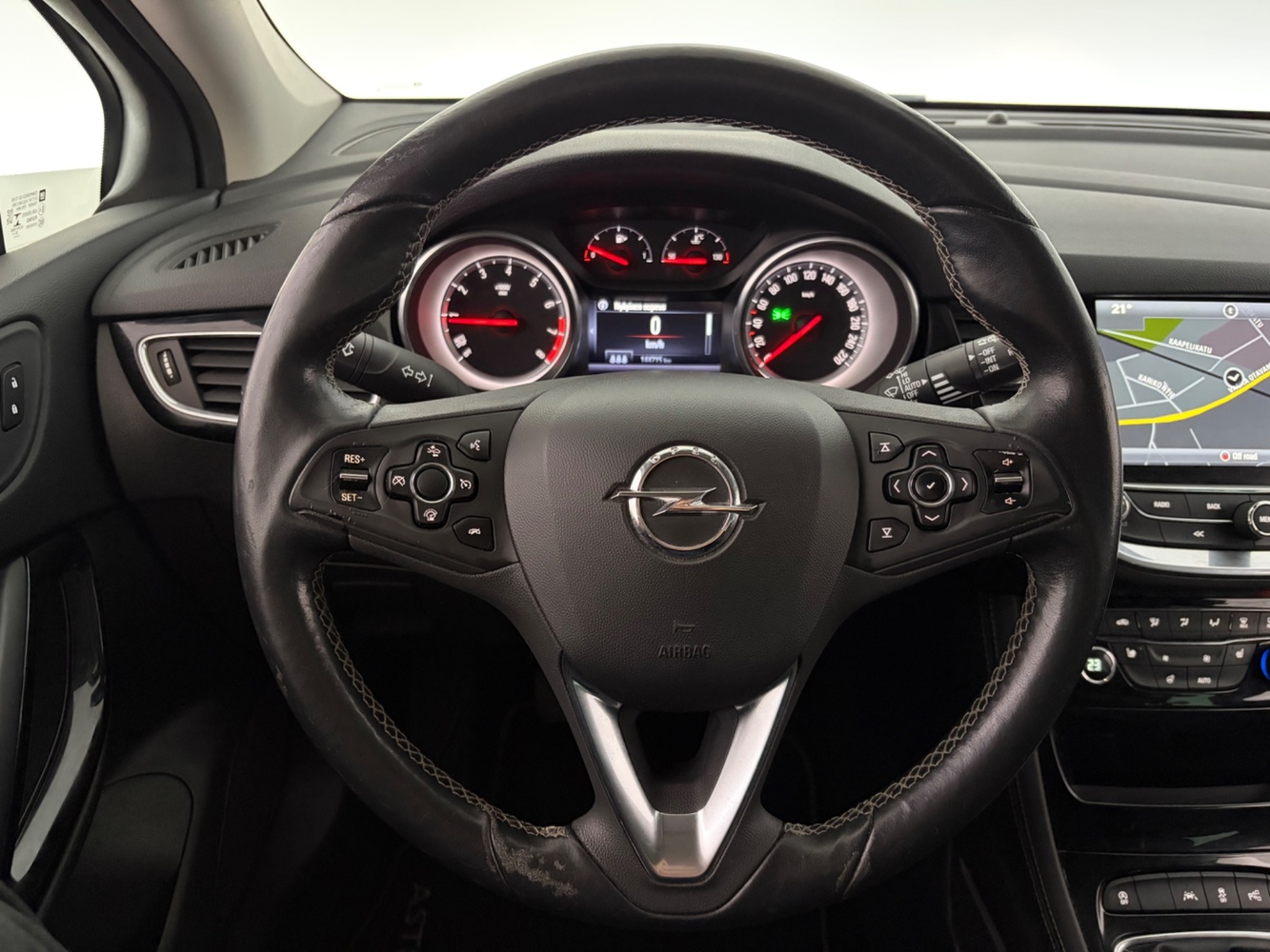 Opel Astra vaihtoauto