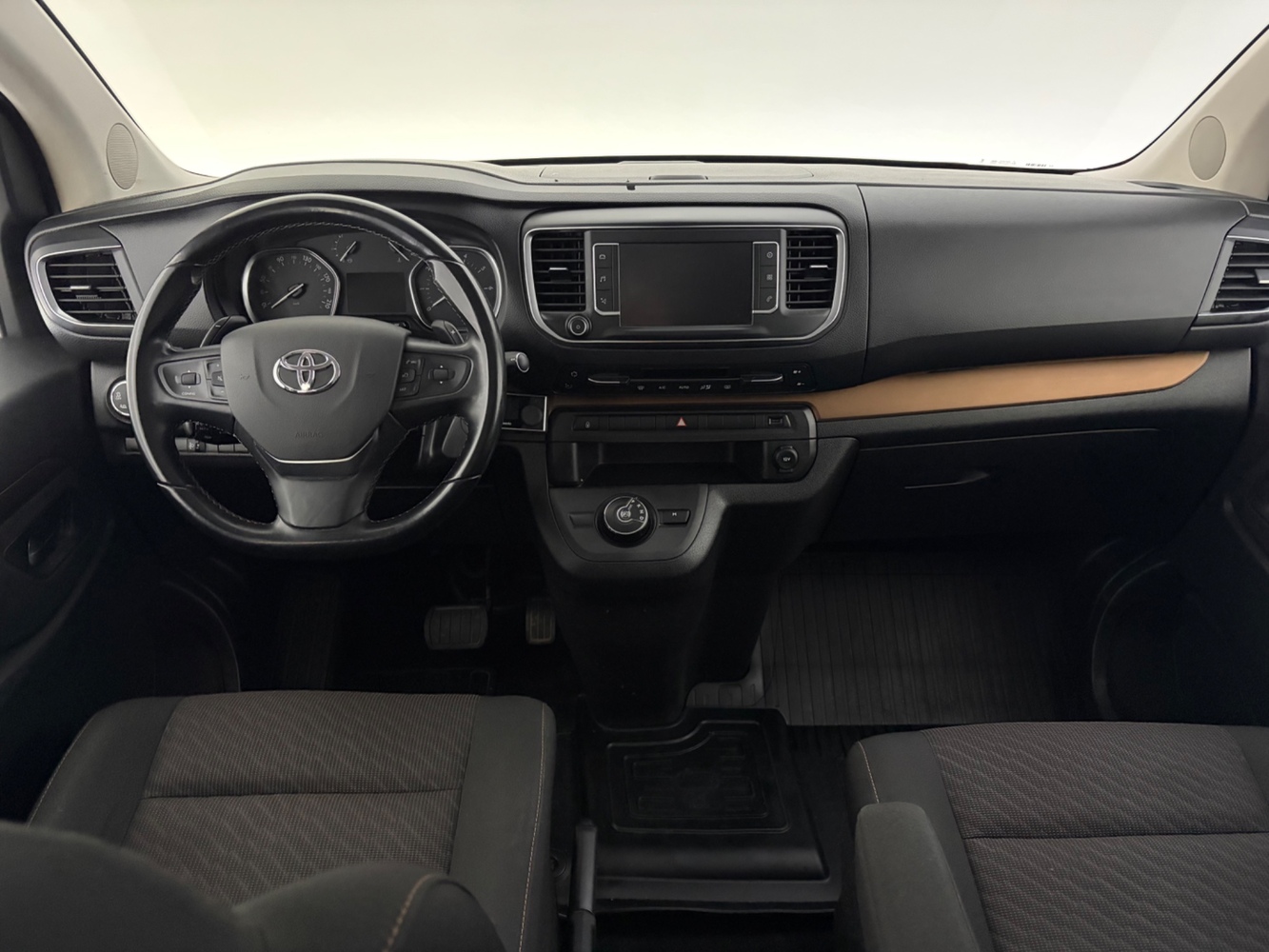 Toyota Proace Verso vaihtoauto
