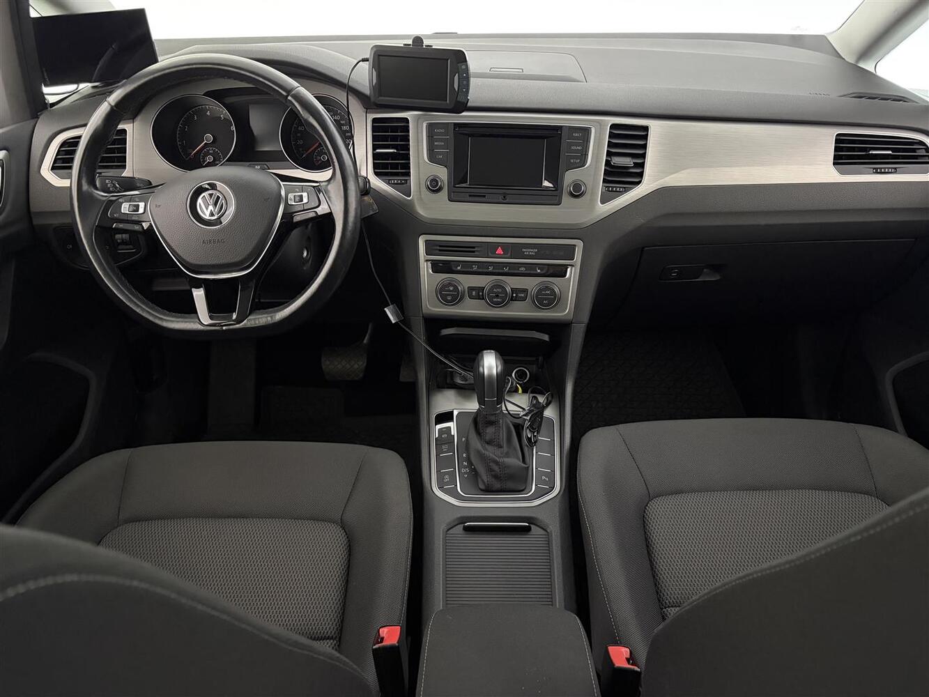Volkswagen Golf Sportsvan vaihtoauto