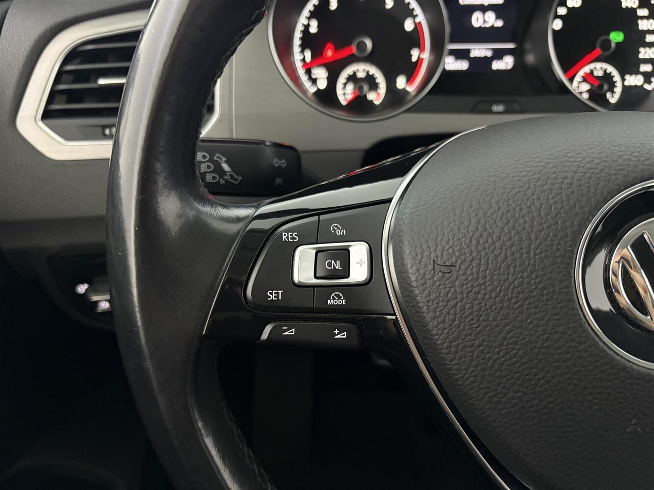 Volkswagen Golf Sportsvan vaihtoauto