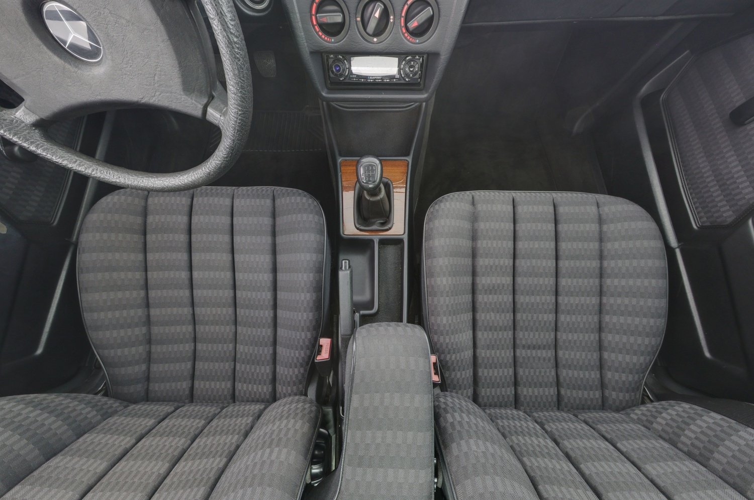 Mercedes-Benz 190 vaihtoauto
