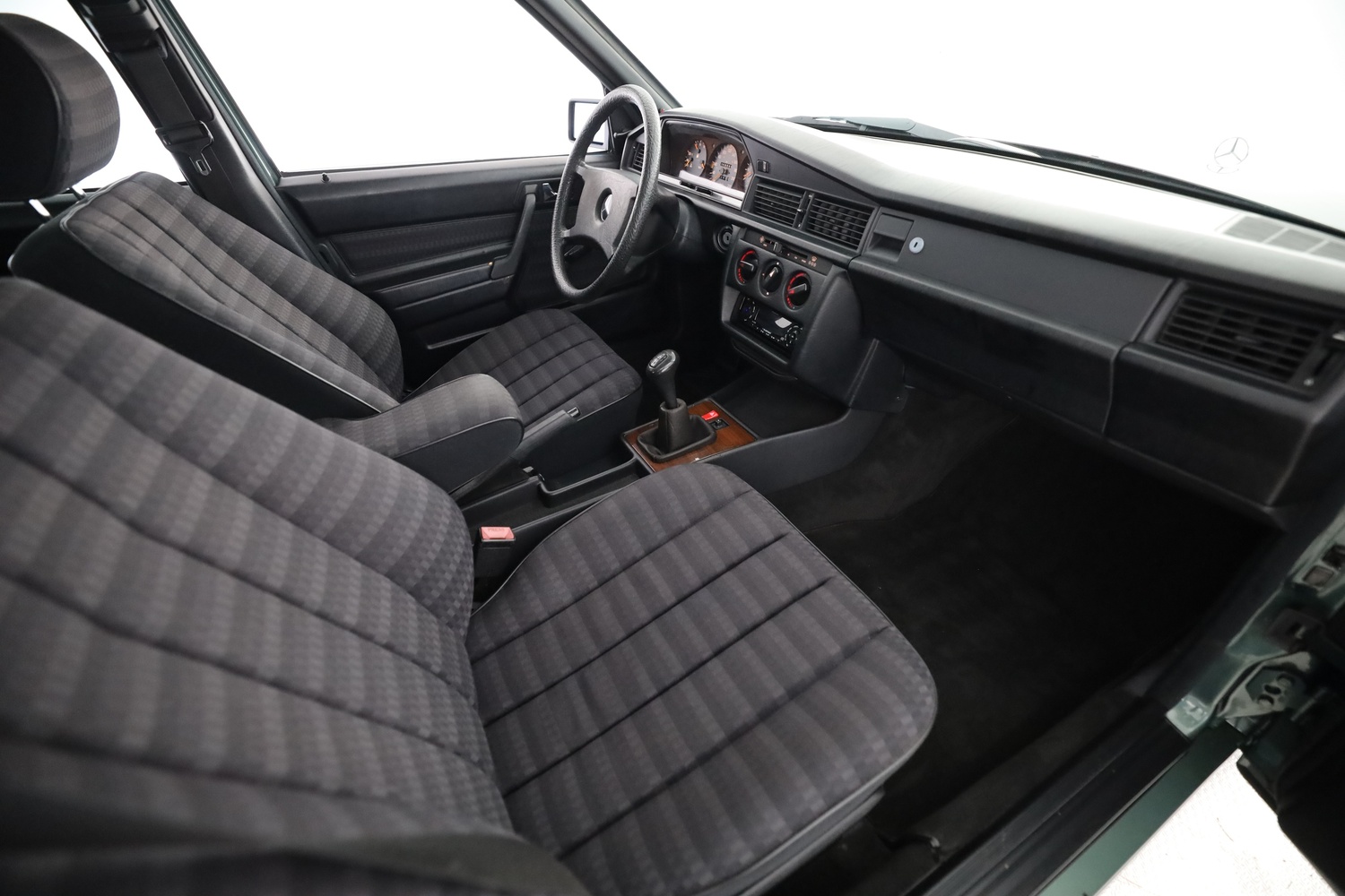 Mercedes-Benz 190 vaihtoauto