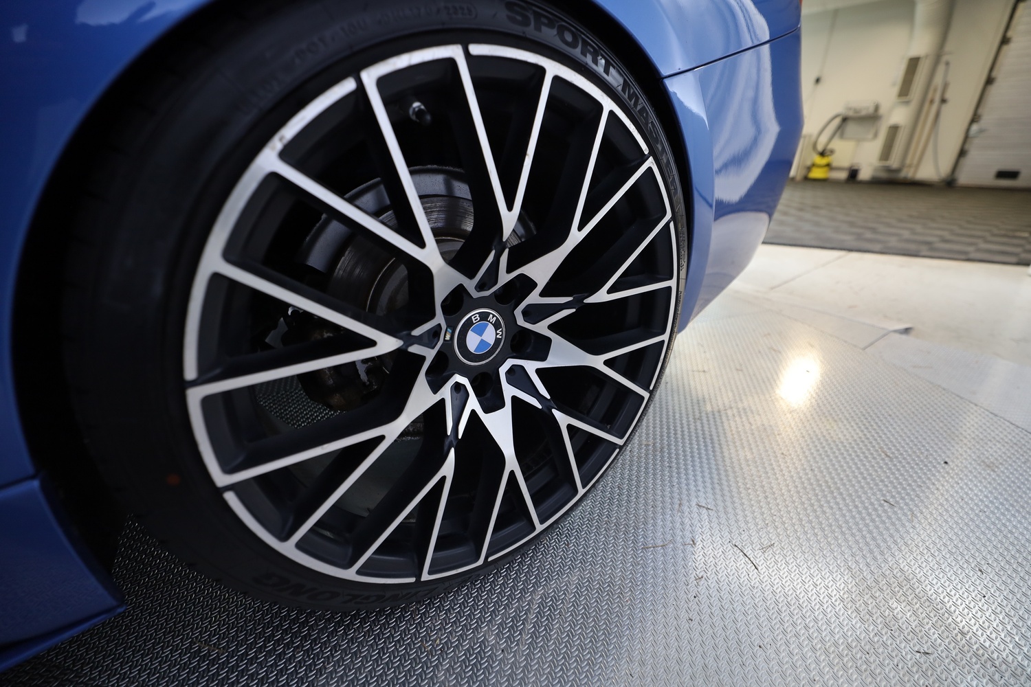 BMW 330 vaihtoauto