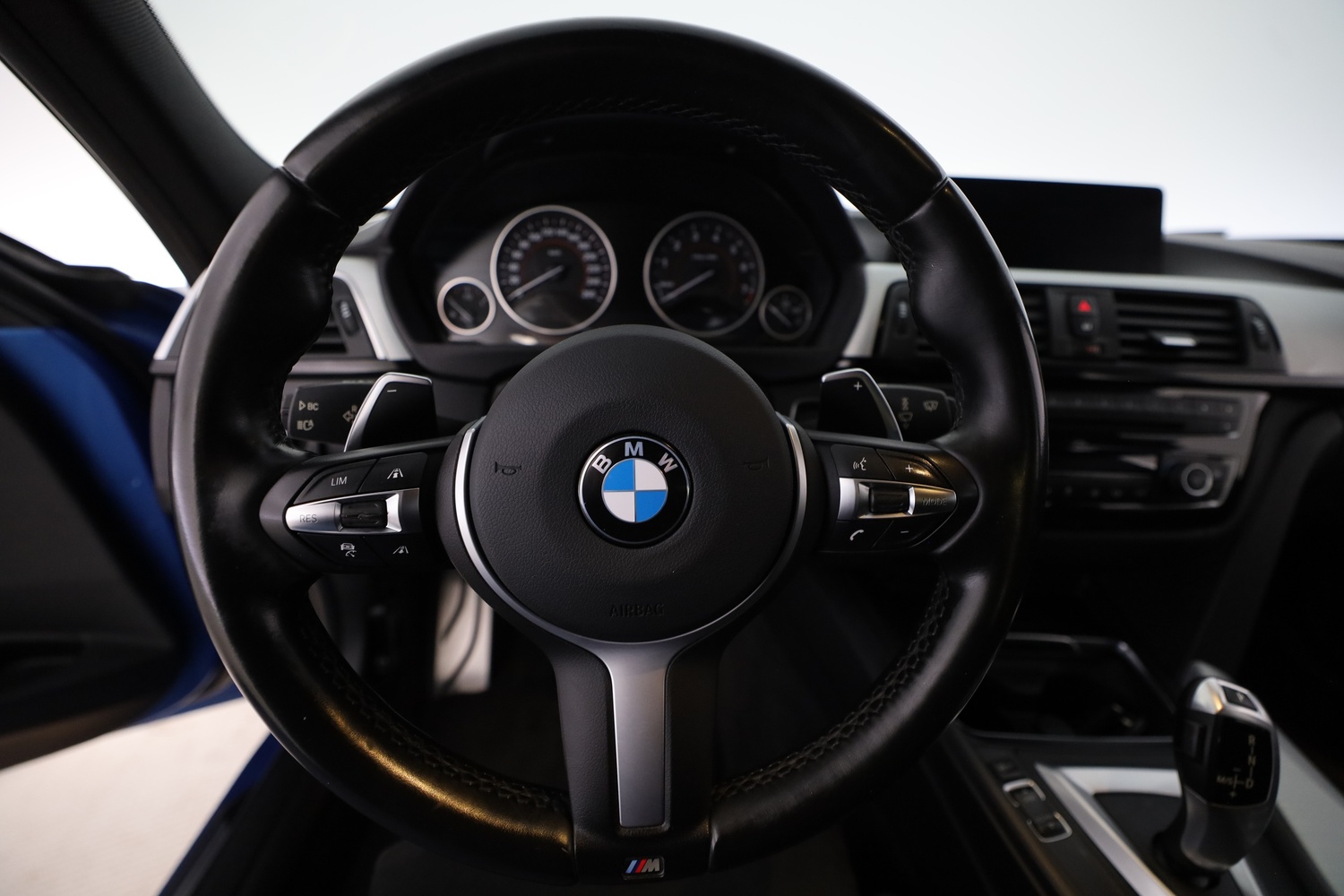 BMW 330 vaihtoauto