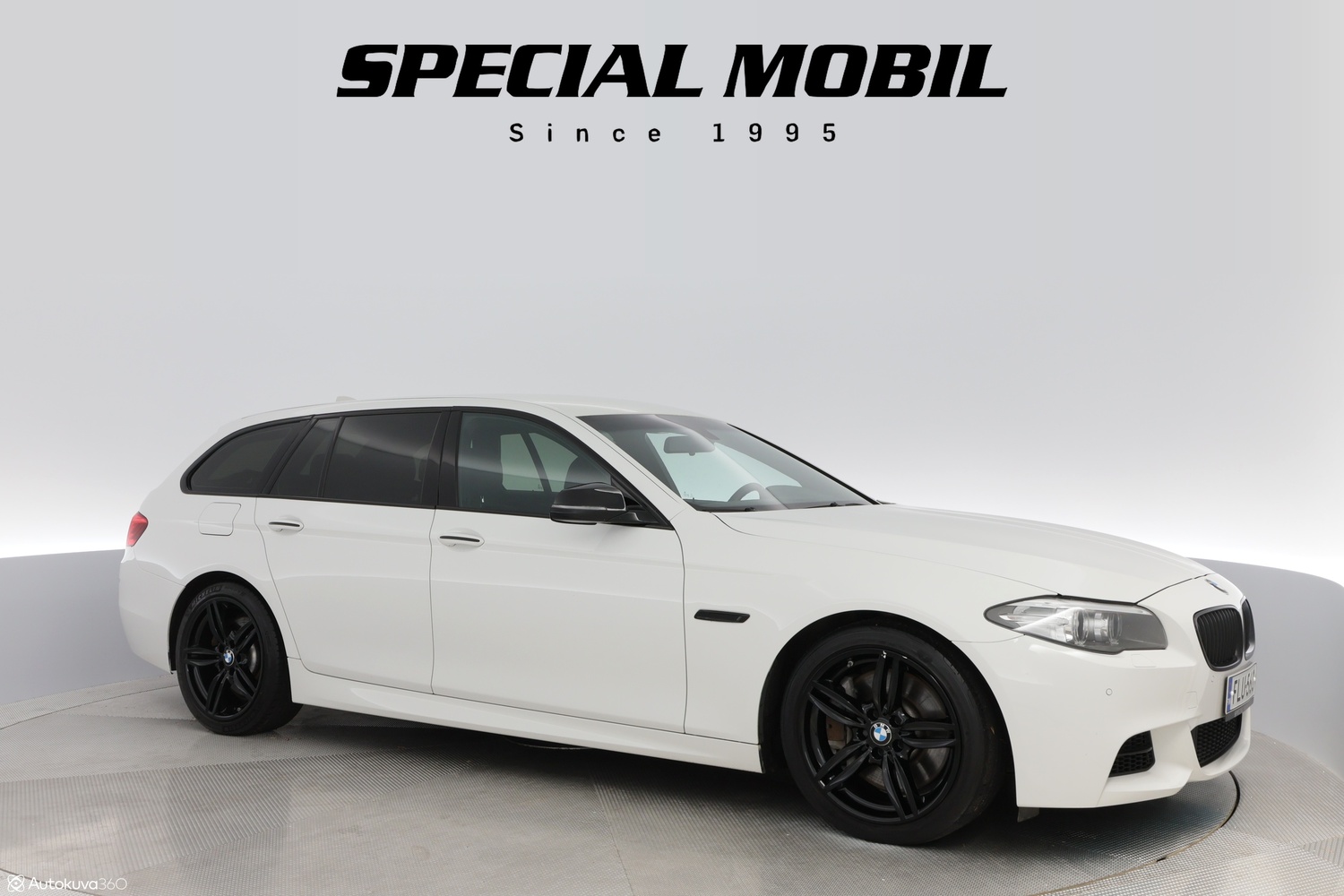 BMW M5 vaihtoauto