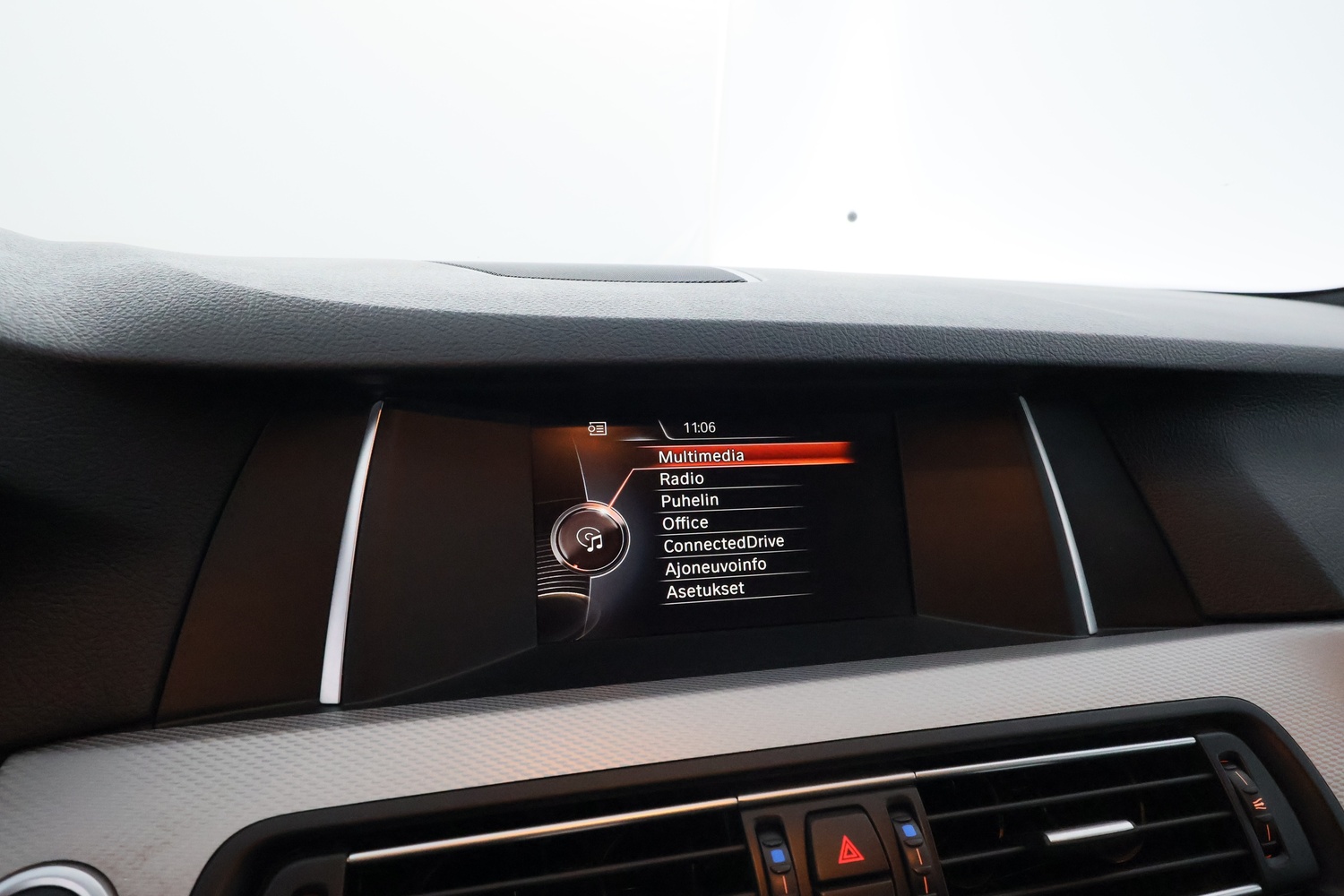 BMW M5 vaihtoauto