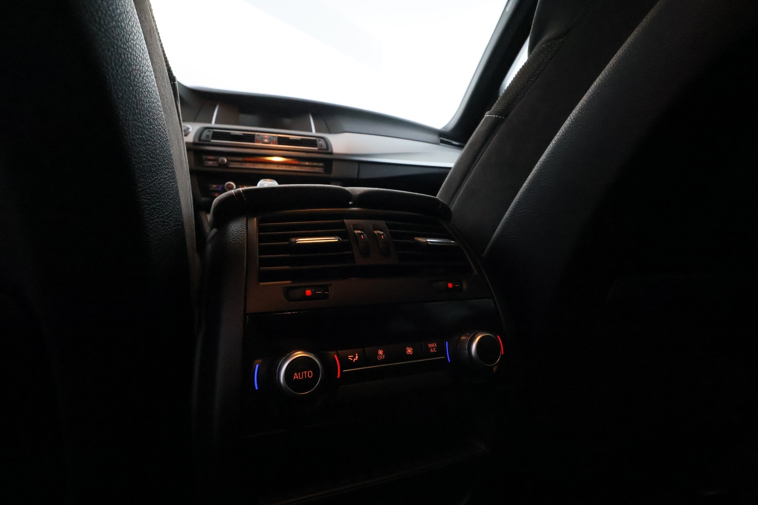 BMW M5 vaihtoauto
