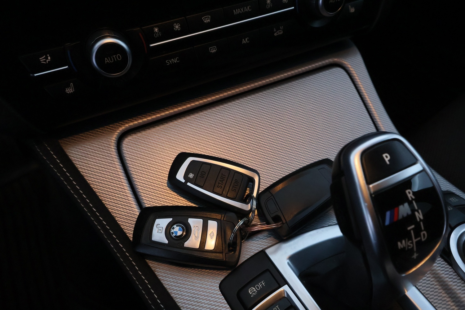 BMW M5 vaihtoauto