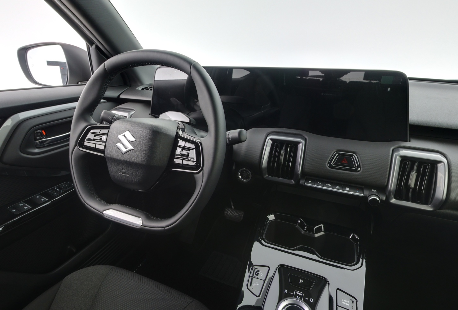 Suzuki e VITARA vaihtoauto