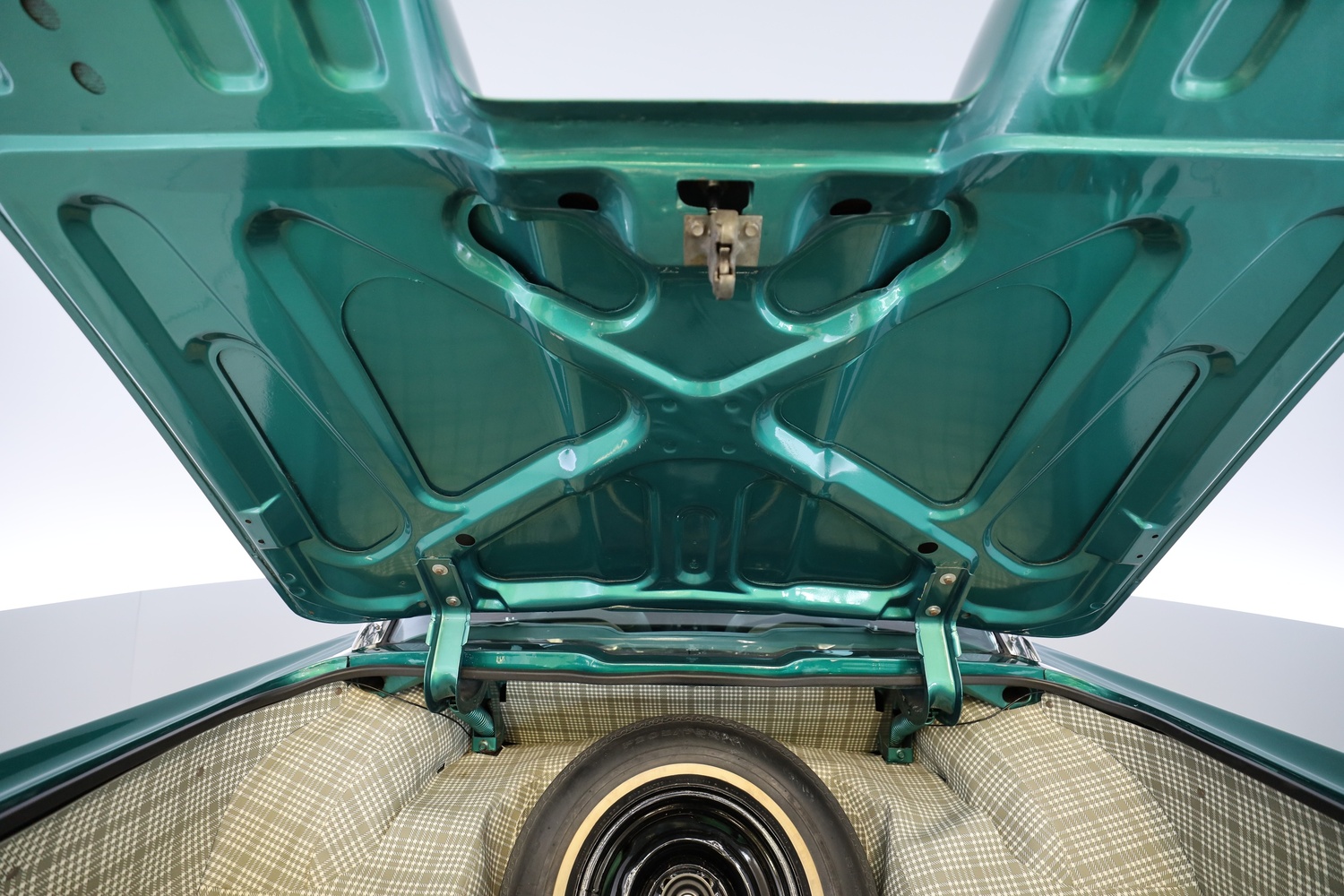 Ford USA Thunderbird vaihtoauto