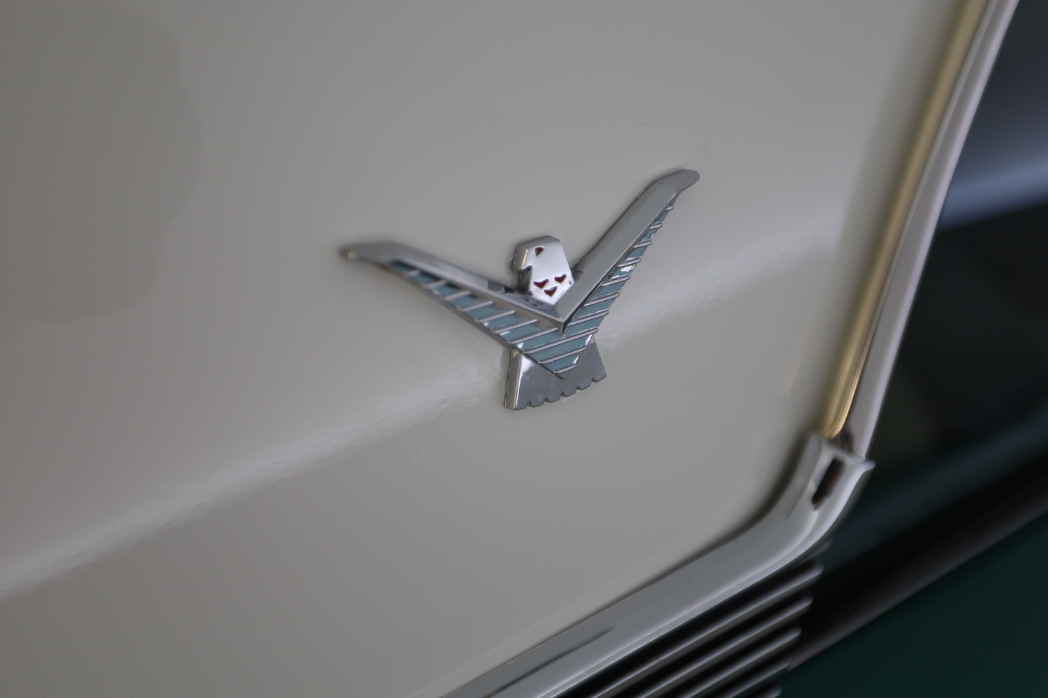 Ford USA Thunderbird vaihtoauto