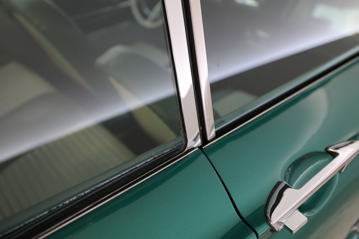 Ford USA Thunderbird vaihtoauto