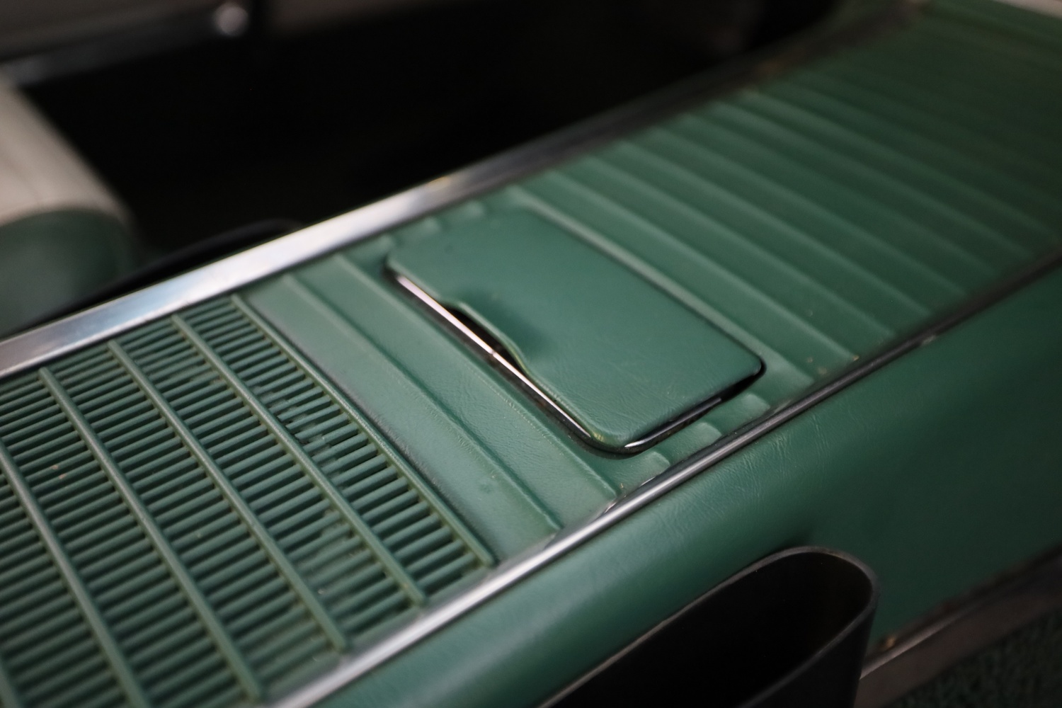 Ford USA Thunderbird vaihtoauto