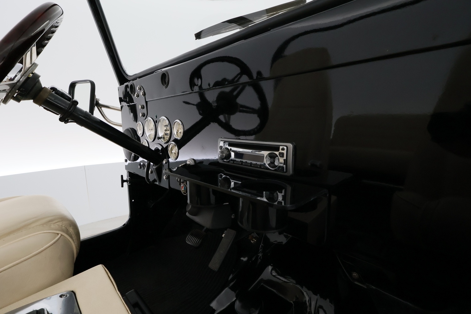Jeep CJ 5 vaihtoauto