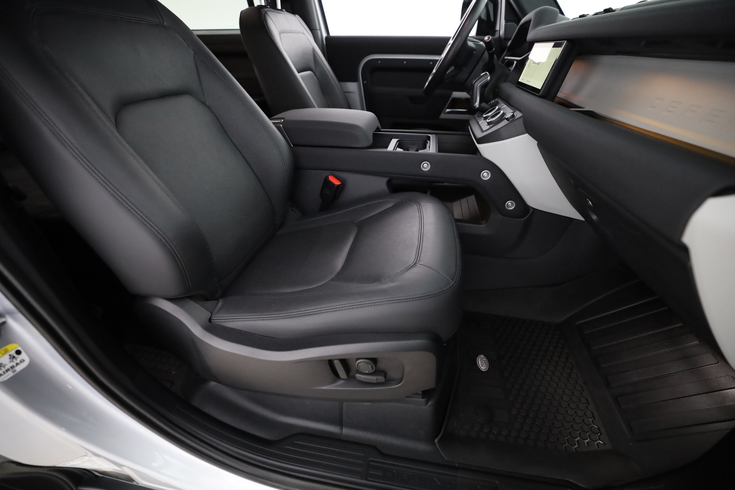 Land Rover Defender vaihtoauto