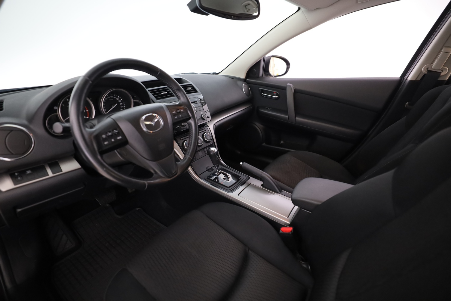 Mazda 6 vaihtoauto