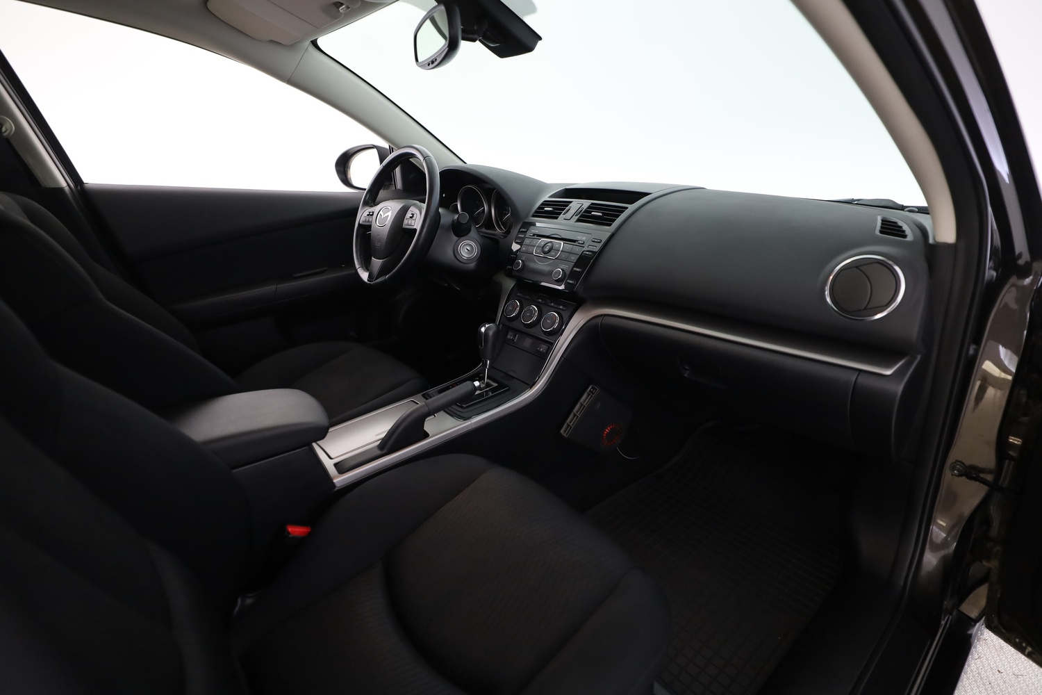 Mazda 6 vaihtoauto