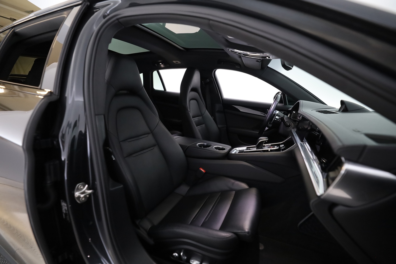 Porsche Panamera vaihtoauto