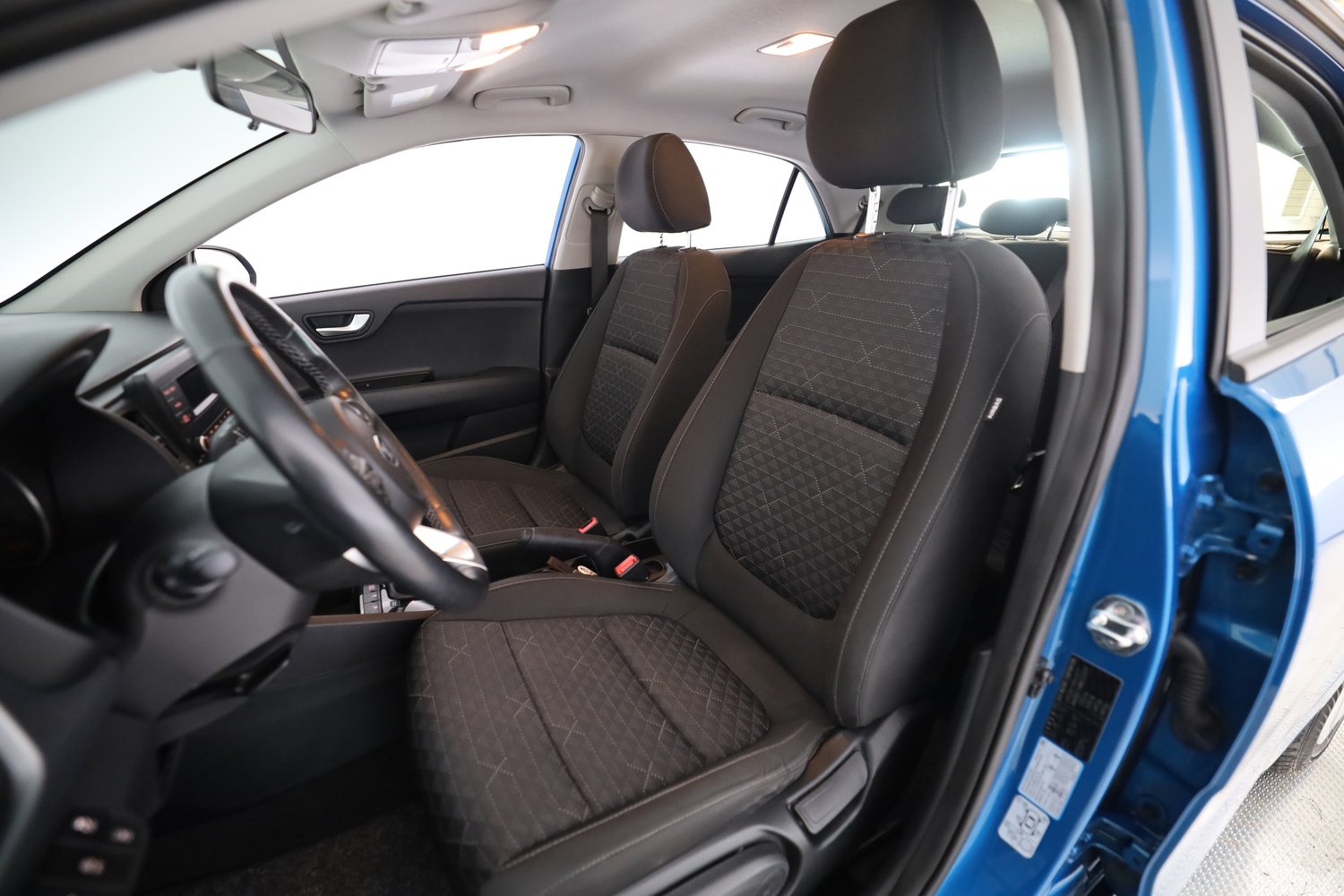 Kia Rio vaihtoauto