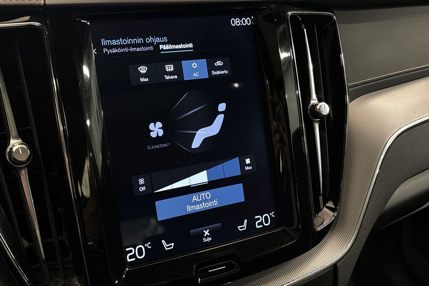 Volvo XC60 vaihtoauto