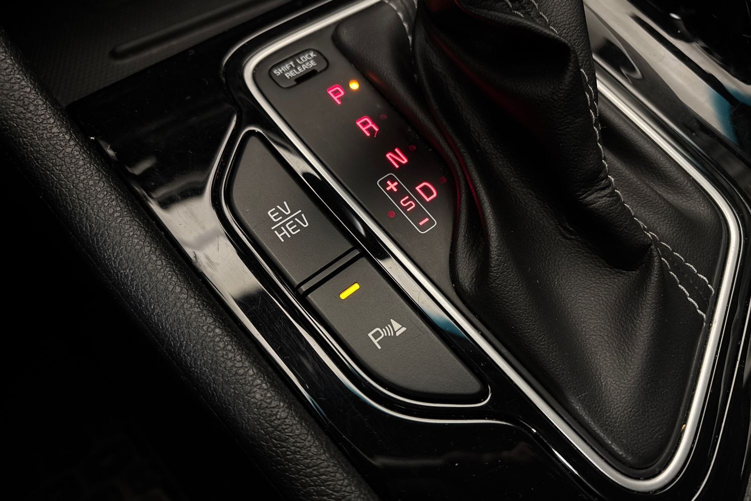 Kia Niro plug-in vaihtoauto