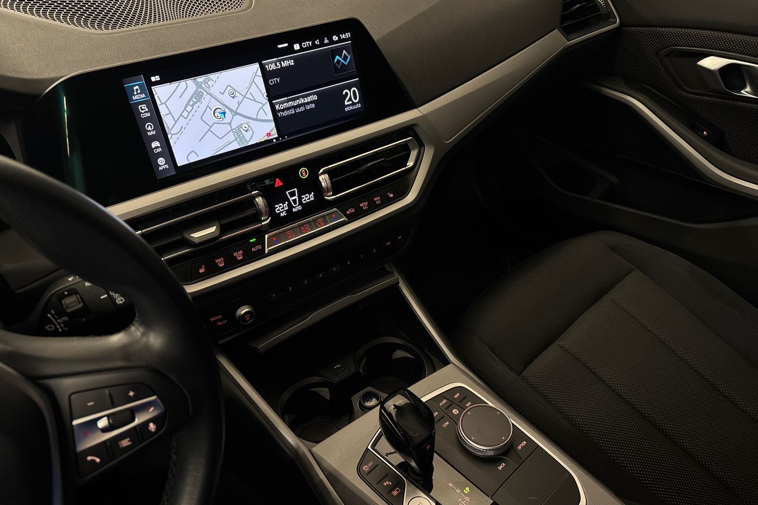 BMW 320 vaihtoauto