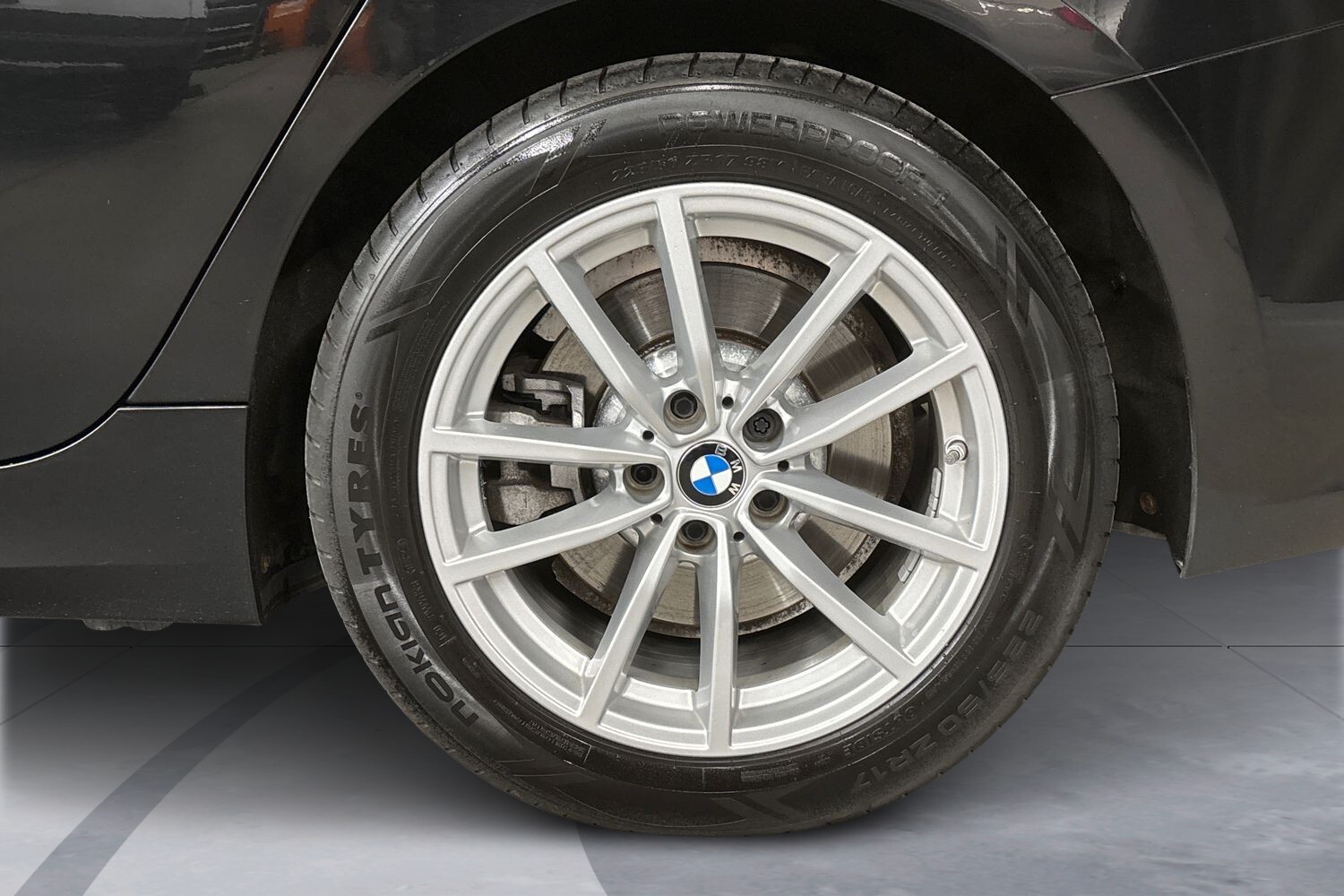 BMW 320 vaihtoauto
