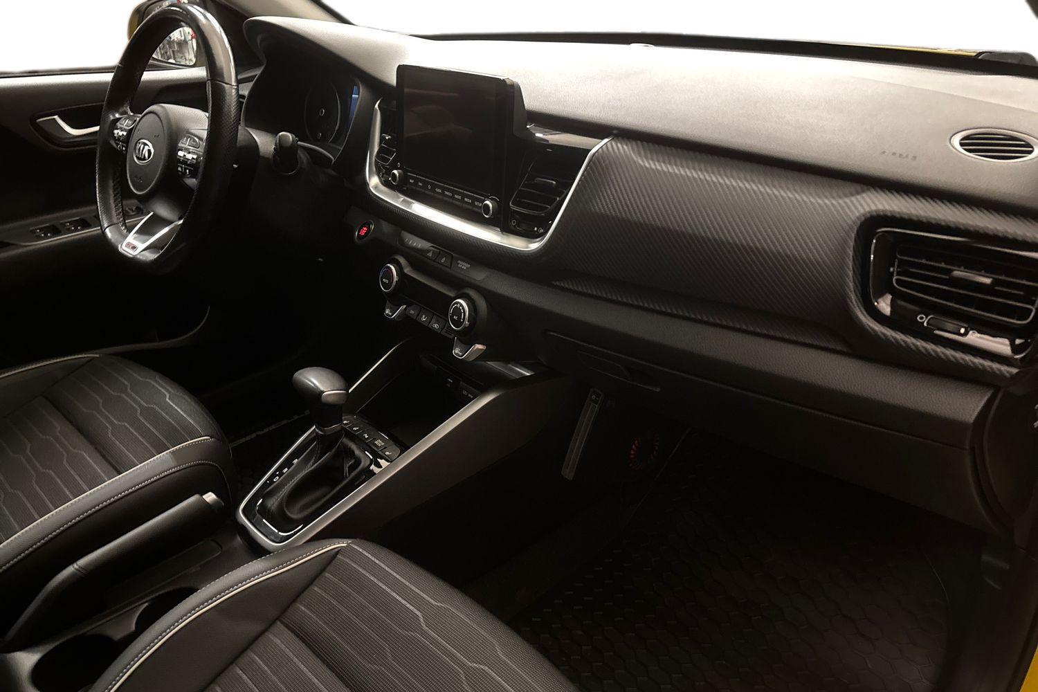 Kia Stonic vaihtoauto