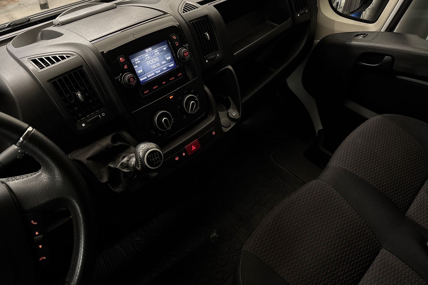 Peugeot Boxer vaihtoauto