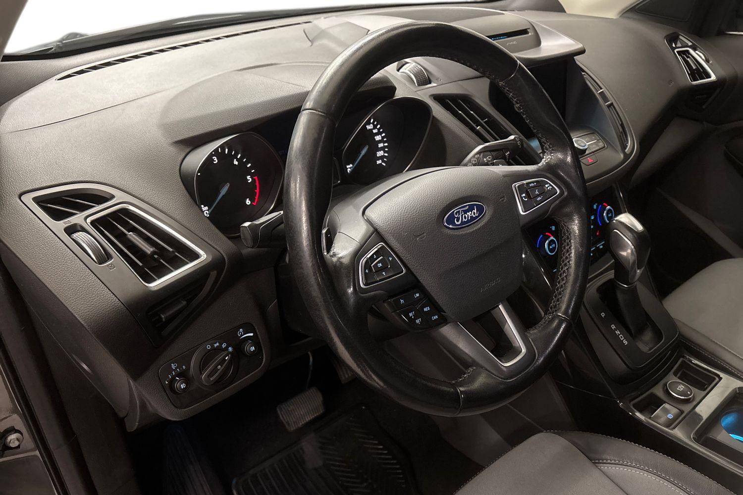 Ford Kuga vaihtoauto