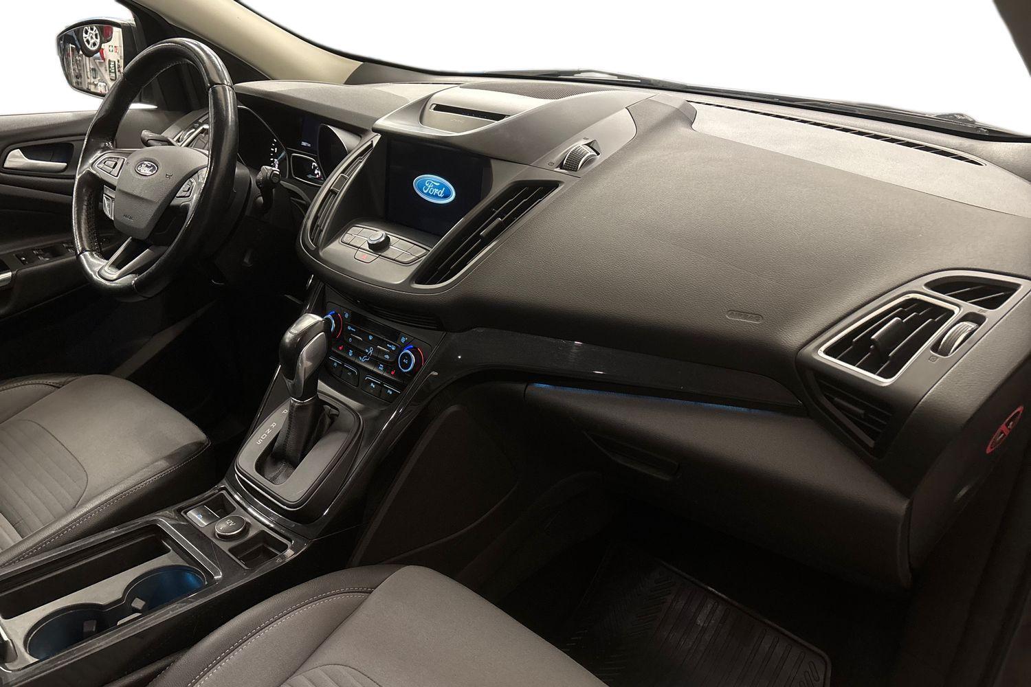 Ford Kuga vaihtoauto
