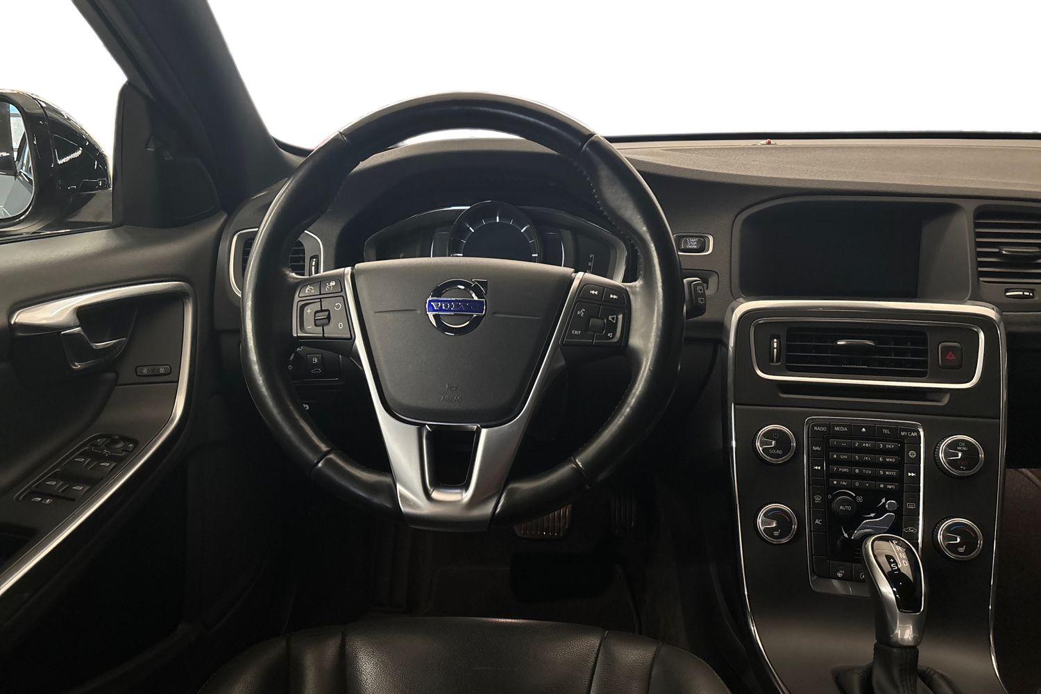Volvo V60 Cross Country vaihtoauto