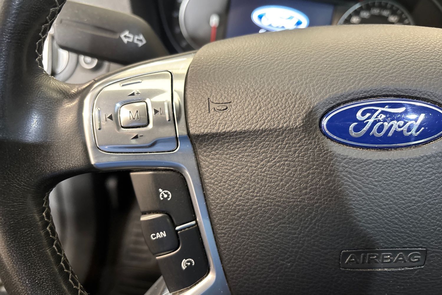 Ford Mondeo vaihtoauto