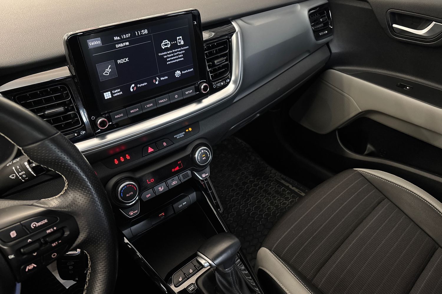 Kia Stonic vaihtoauto