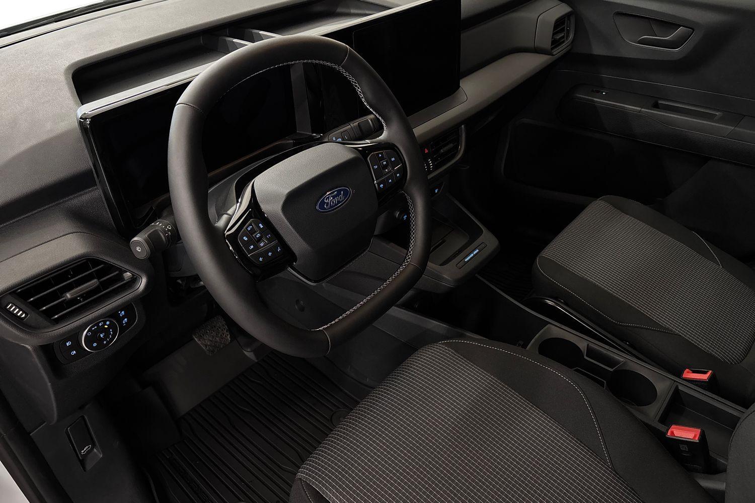 Ford Transit Courier vaihtoauto