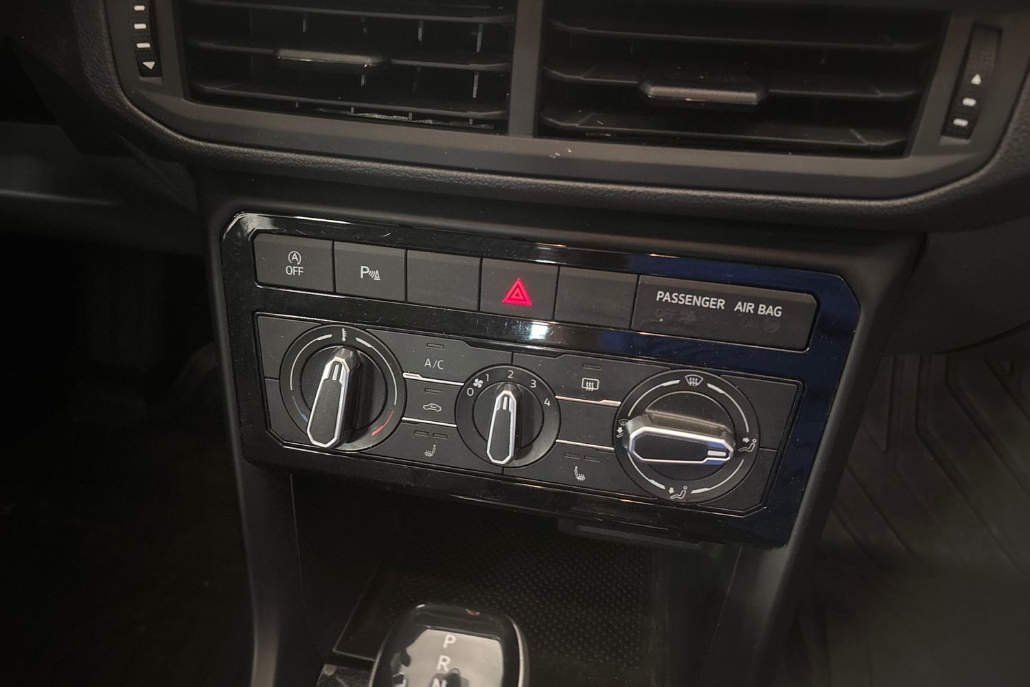 Volkswagen T-Cross vaihtoauto