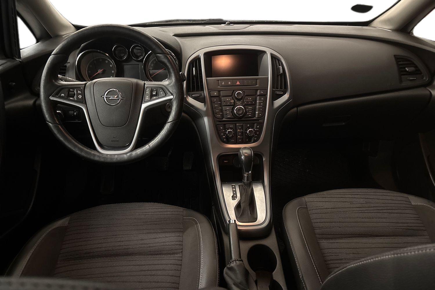 Opel Astra vaihtoauto