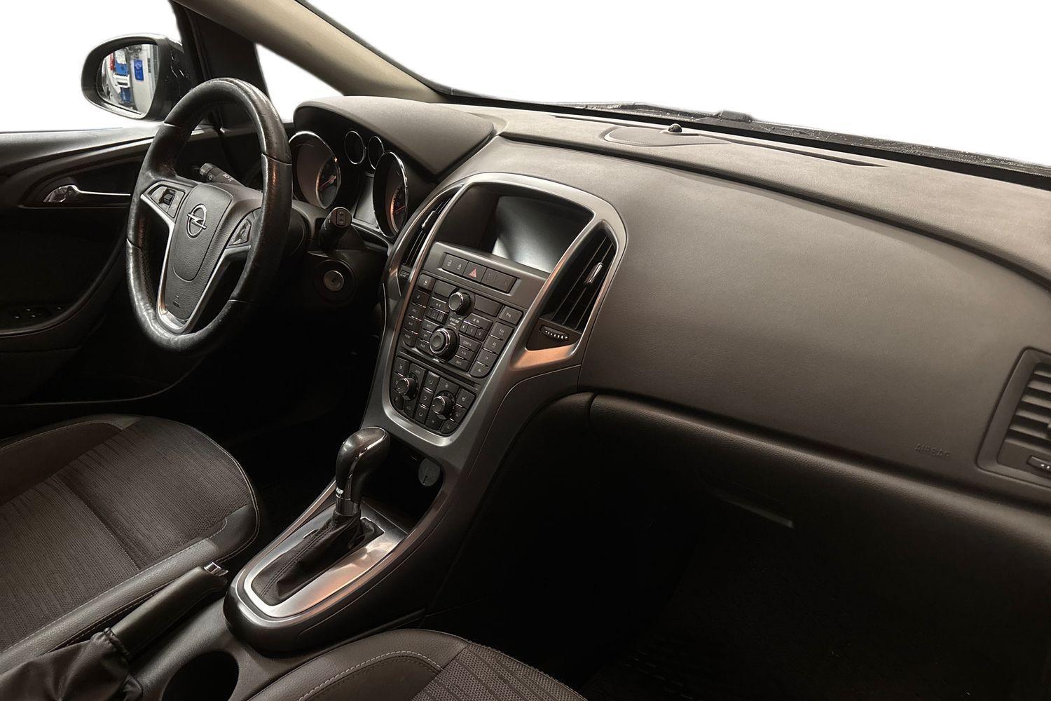 Opel Astra vaihtoauto
