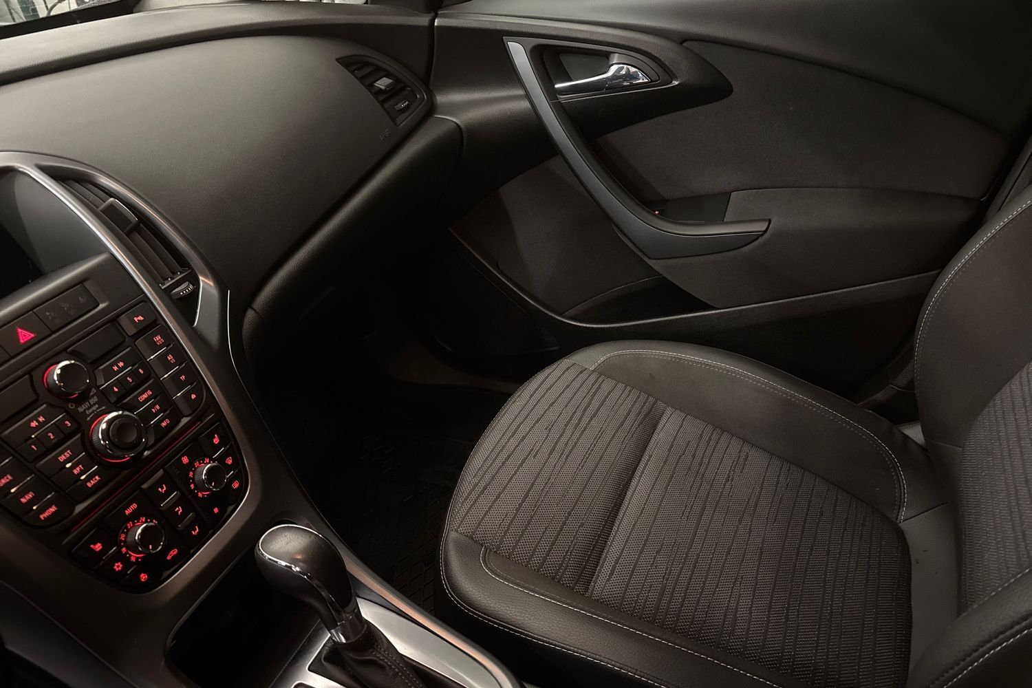 Opel Astra vaihtoauto