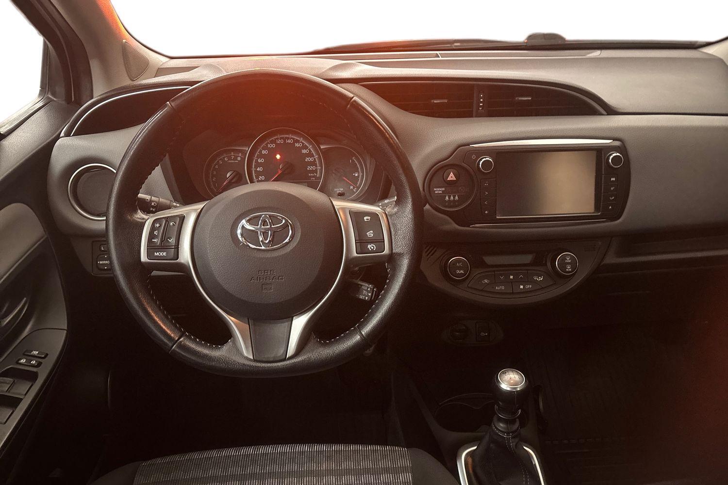 Toyota Yaris vaihtoauto