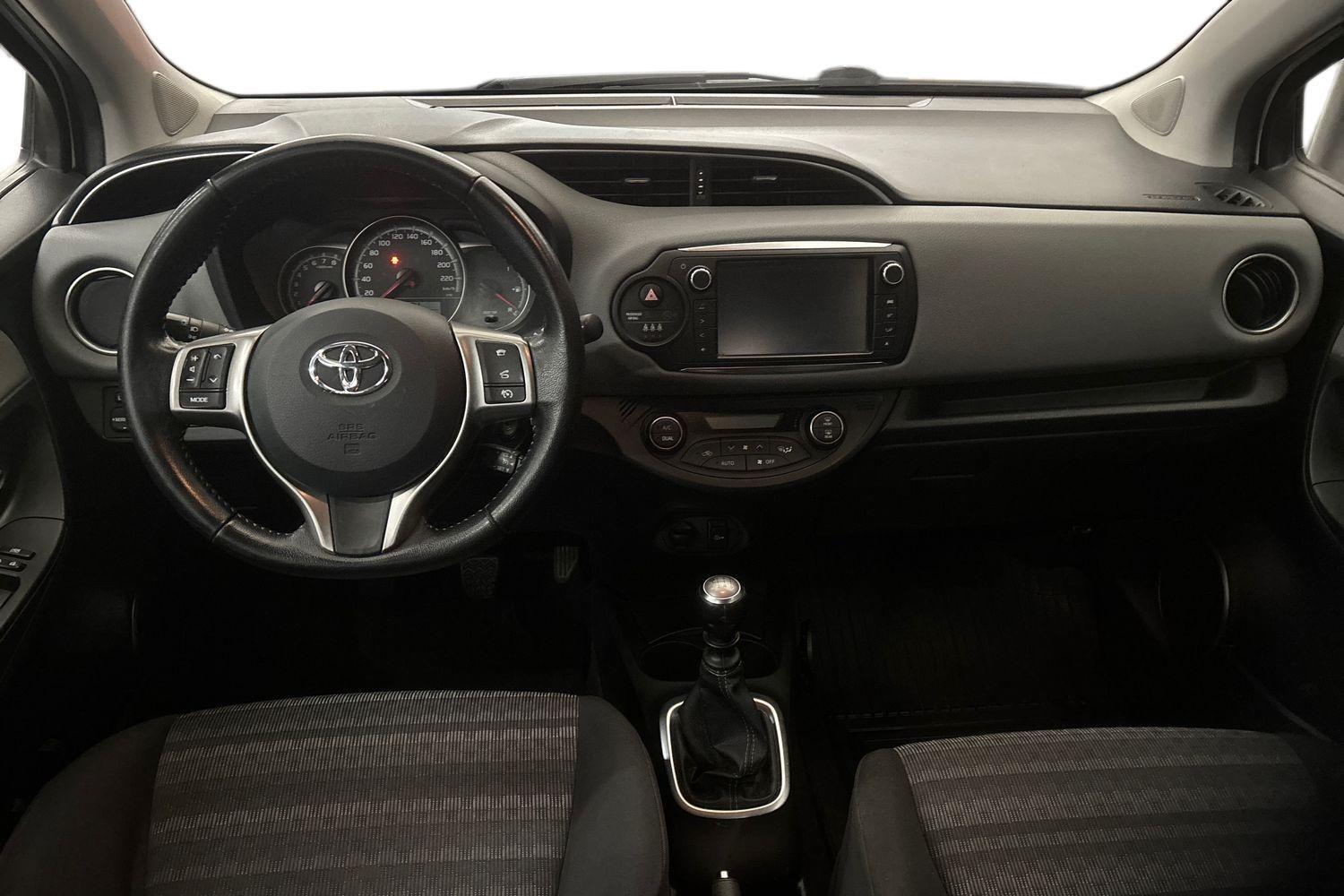 Toyota Yaris vaihtoauto