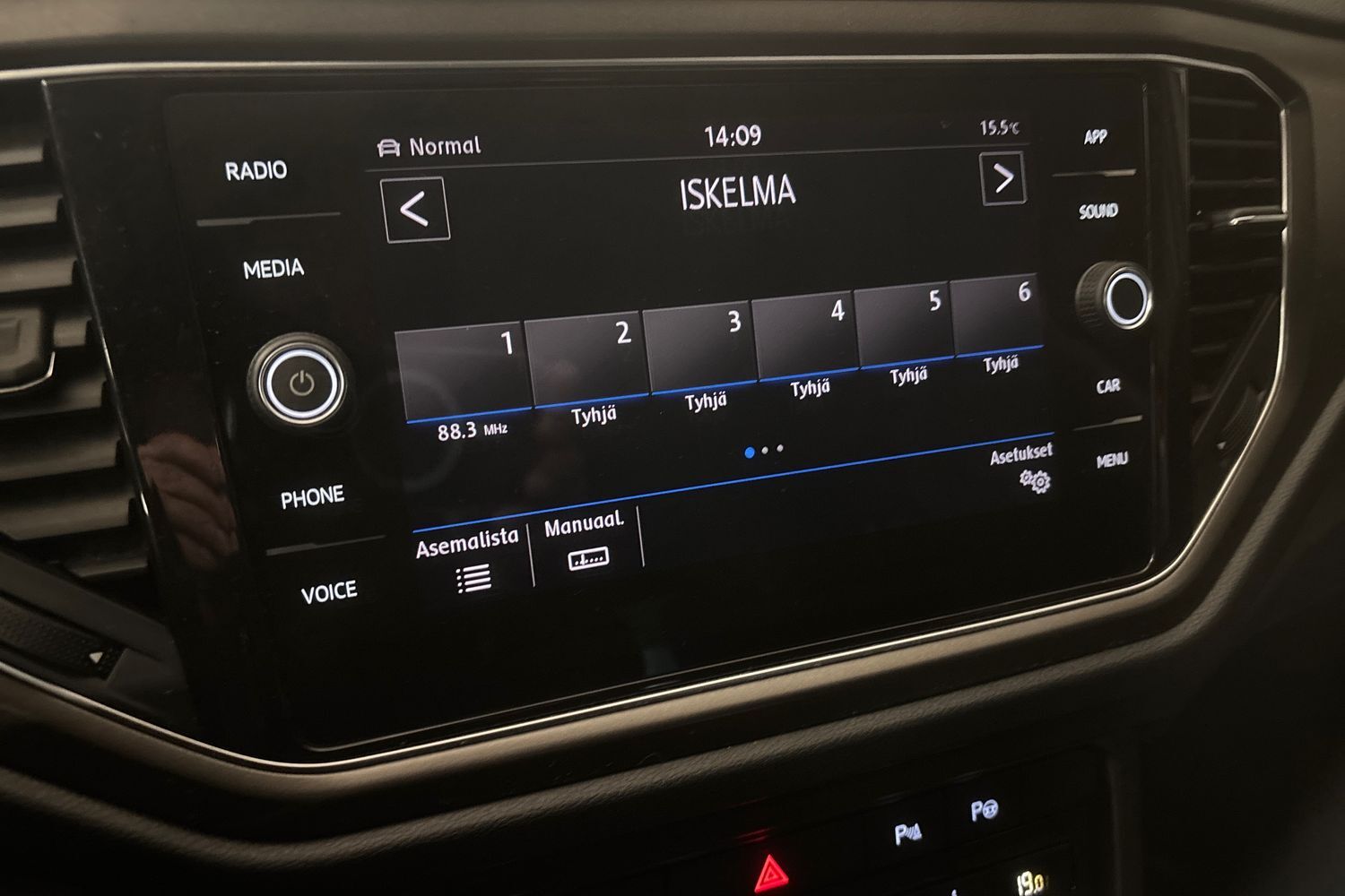 Volkswagen T-Roc vaihtoauto